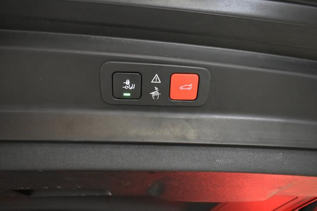 Peugeot 5008 1.2 PureTech BL Premium 7p Avant Panodak Camera EL aKlep Winterpack