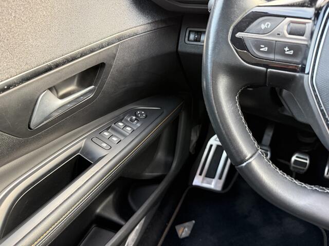 Peugeot 5008 130pk PT Road Trip 7p., Camera | Navi & CarPlay