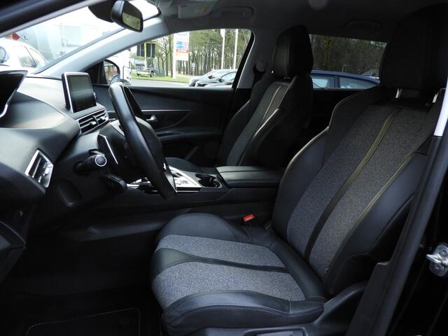 Peugeot 5008 7-PERS AUTOMAAT 130PK BLUE LEASE PREMIUM