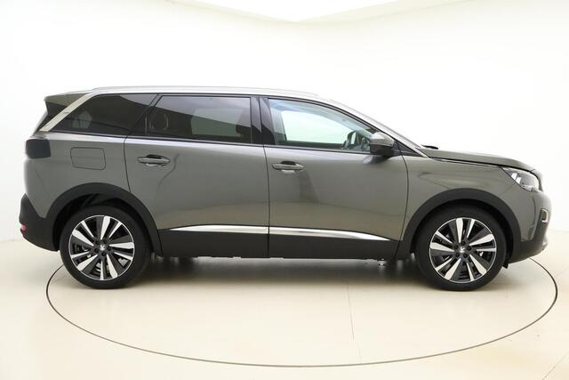 Peugeot 5008 1.2T Blue Lease Premium | 7-persoons | Keyless Entry & Start | Afneembare trekhaak | Elektrische achterklep | 19'' LM Velgen | Camera | Navigatie | Climate Control