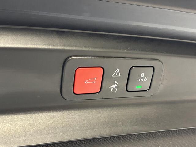 Peugeot 5008 1.6 PureTech GT-Line 7 pers | Panoramadak | Trekhaak afneembaar | Leder | Memory | Stoelverwarming | elektrisch verstelbare stoelen | Navi | Android auto / Apple carplay | Elektrische achterklep | Achteruitrijcamera