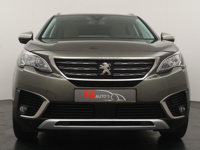 Peugeot 5008 1.2 PureTech Blue Lease Premium 7P - Navigatie - Trekhaak - Schuif/kantel dak - Airconditioning