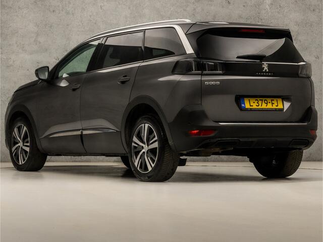 Peugeot 5008 1.2 PureTech Allure 7 Persoons (APPLE CARPLAY, GROOT NAVI, 360 CAMERA, LEDER, ADAPTIVE CRUISE, SPORTSTOELEN, ELEK ACHTERKLEP, KEYLESS, GETINT GLAS, SFEERVERLICHTING, NIEUWSTAAT)