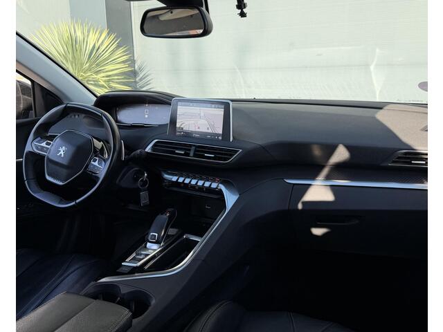 Peugeot 5008 1.2 PureTech/ Navi/PDC/AUT/7-Zits