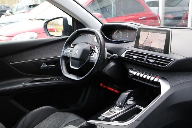 Peugeot 5008 1.6 e-THP Automaat Blue Lease Premium | 7-persoons | Origineel NL | Camera | Virtual Cockpit | Trekhaak |