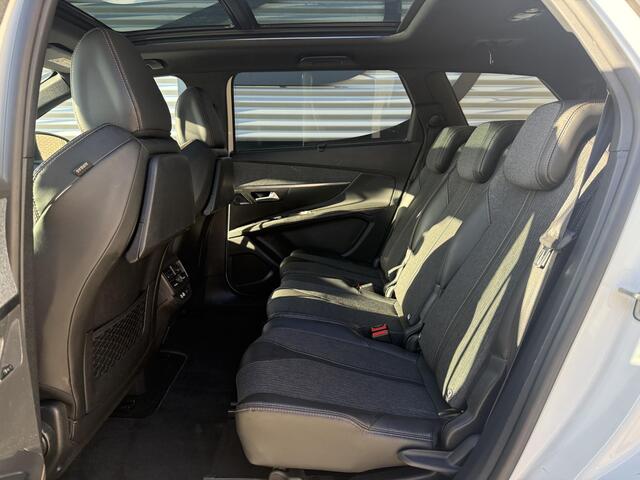 Peugeot 5008 1.2 PureTech Blue Lease GT-Line 2e Eigenaar|Navi|Pano|Camera|Trekhaak|Clima|Cruise|7-Zits|D-riem v.v. in 2022|N.A.P|APK tot 07-2026