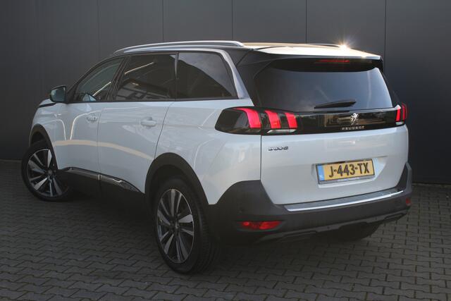 Peugeot 5008 1.2 PureTech Blue Lease Premium Automaat 7 Persoons | Panoramadak | Adaptieve cruise control | Navigatie | Apple Carplay / Android auto | Parkeersensoren rondom | Lichtmetalen velgen | Rijstrooksensor | Keyless entry + start | Rijk uitgevoerde 7 zitter! |