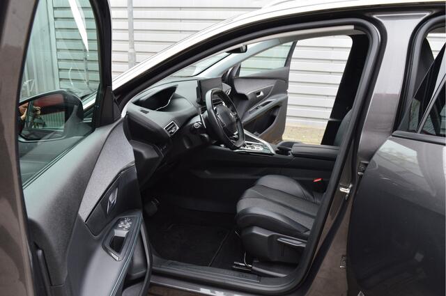 Peugeot 5008 1.2 PureTech Allure Pack Business O.a: Stoelverw, Camera, PDC, DAB, ACC, Navi, Carplay, Etc. All-in prijs!