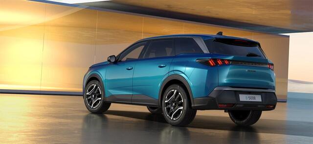 Peugeot 5008 e-5008 Allure 73 kWh | Grijs kenteken | Prijs excl. BTW | WLTP tot 503km | 160kW snelladen | 1000kg trekvermogen