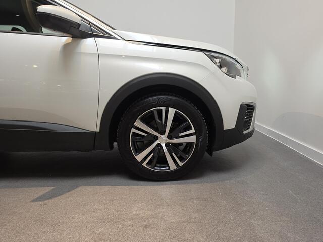 Peugeot 5008 1.2 PureTech Active 7persoons - Apple Carplay/Android Auto - Adaptive Cruise - Virtual Cockpit - Parelmoer