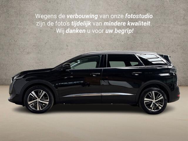 Peugeot 5008 1.2 PureTech Allure Sport 7 Persoons Automaat (APPLE CARPLAY, GROOT NAVI, LEDER, STOELVERWARMING, 360 CAMERA, SPORTSTOELEN, GETINT GLAS, TREKHAAK, ADAPTIVE CRUISE, NIEUWSTAAT)
