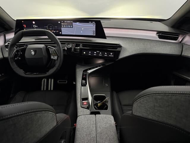 Peugeot 5008 1.2 Hybrid 145 GT 7P Camera, Half leder, Navi, Apple carplay, Winterpakket, Rijstrook correctie, Elektrische achterklep, Cruise control, 2 jaar garantie