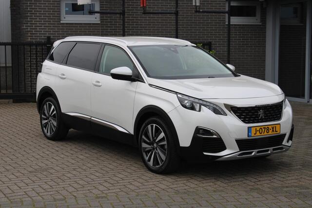 Peugeot 5008 1.2 PureTech Bl. L. Premium Led/Trekhaak/7p/Focal
