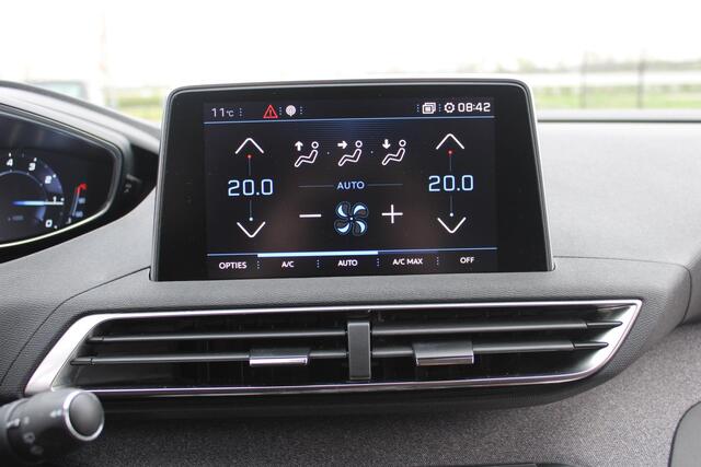 Peugeot 5008 1.2 PureTech Bl. L. Premium Led/Trekhaak/7p/Focal