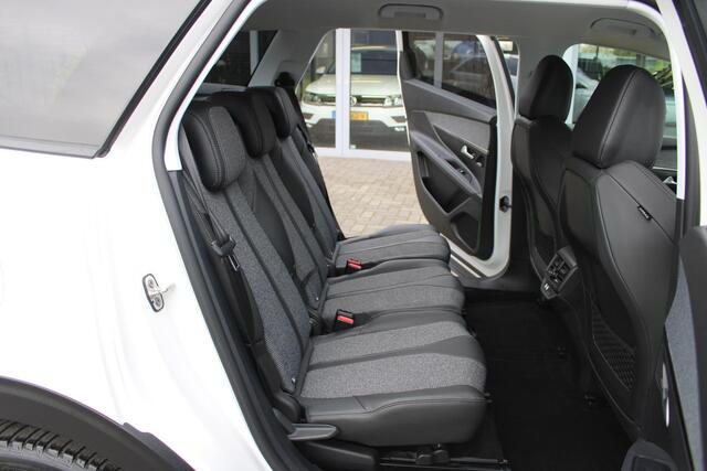 Peugeot 5008 1.2 PureTech Bl. L. Premium Led/Trekhaak/7p/Focal