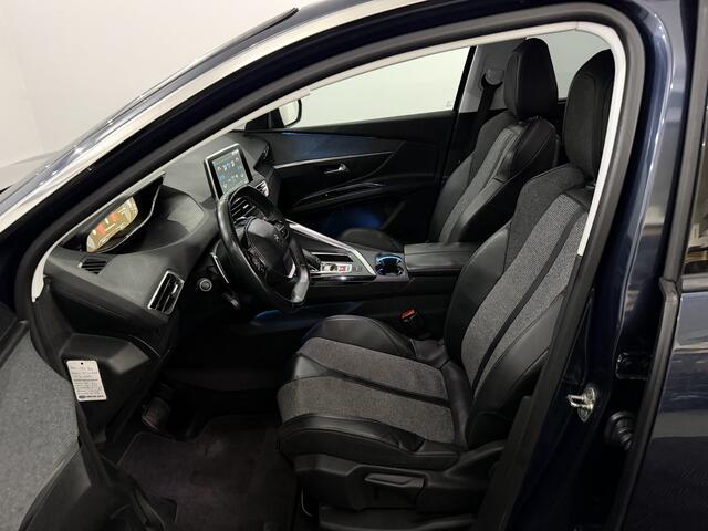 Peugeot 5008 1.2 PureTech Allure 7P Camera, Navi, Half leder, Virtual desk, Apple carplay, Stoelverwarming, Sport stand, Lichtmetalen velgen