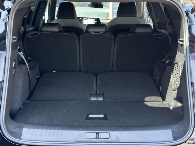 Peugeot 5008 e-5008 GT 73 kWh | Trekhaak | Parkeercamera/-sensoren | Elektrische kofferklep | Keyless Entry/Start | Stoelverwarming/-massage | Alcantara | Elektrische stoelen met geheugen | Climate Control |
