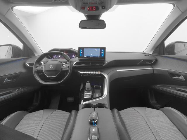 Peugeot 5008 1.2 PureTech Automaat Allure | CAMERA | KEYLESS