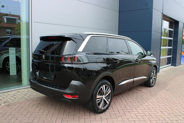 Peugeot 5008 1.2 PureTech 130pk Allure Pack 7-zits Airco Navi Camera Carplay 46.426km
