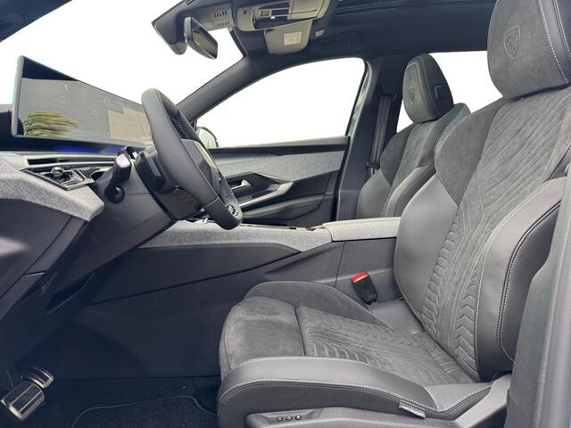 Peugeot 5008 e-5008 GT EV 73kWh 210pk | ALCANTARA | MASSAGE | SCHUIF/KANTELDAK | 360° CAMERA | NAVI | ADAPTIVE CRUISE | WARMTEPOMP |