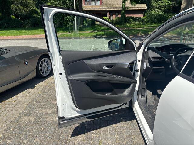 Peugeot 5008 7-Persoons 1.2 PureTech Allure