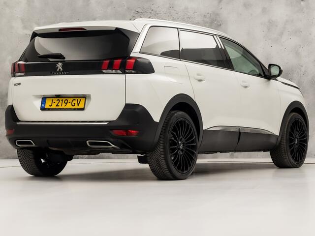 Peugeot 5008 1.2 PureTech Sport 7 Persoons Automaat (APPLE CARPLAY, GROOT NAVI, 360 CAMERA, LEDER, SPORTSTOELEN, GETINT GLAS, KEYLESS, NIEUWSTAAT)