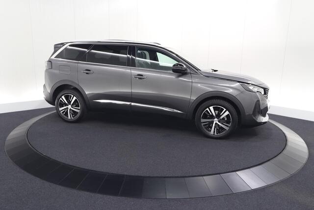 Peugeot 5008 PureTech 130 EAT8 GT | 7 Zitplaatsen | Schuif-/Kanteldak | Camera | Adaptieve Cruise Control