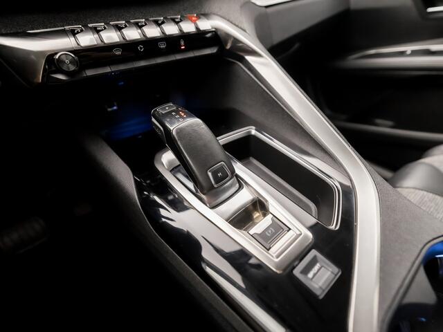 Peugeot 5008 1.2 PureTech Allure Sport 7 Persoons Automaat (APPLE CARPLAY, GROOT NAVI, LEDER, LED KOPLAMPEN, 360 CAMERA, SPORTSTOELEN, GETINT GLAS, TREKHAAK, NIEUWSTAAT)