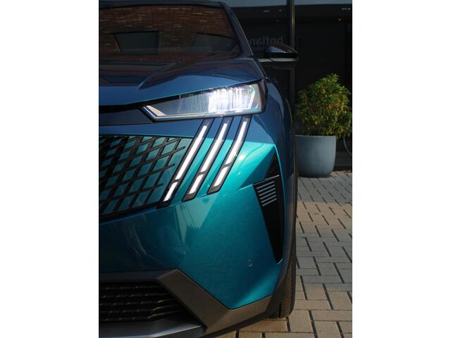 Peugeot 5008 1.6 Plug-in Hybrid 195 Allure 7p Navigatie, Achteruitrijcamera,Stoel & Stuurwielverwarming, Apple Carplay, Android Auto