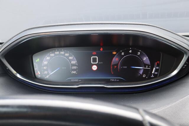 Peugeot 5008 1.2 PureTech Allure | 7 persoons | Apple Carplay/Android Auto | Camera | Cruise Control