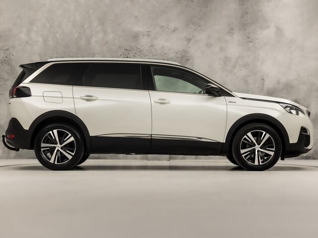 Peugeot 5008 1.2 PureTech GT-Line (PANORAMADAK, APPLE CARPLAY, FOCAL AUDIO, 360 CAMERA, GETINT GLAS, SPORTSTOELEN, KEYLESS, TREKHAAK, NIEUWSTAAT)