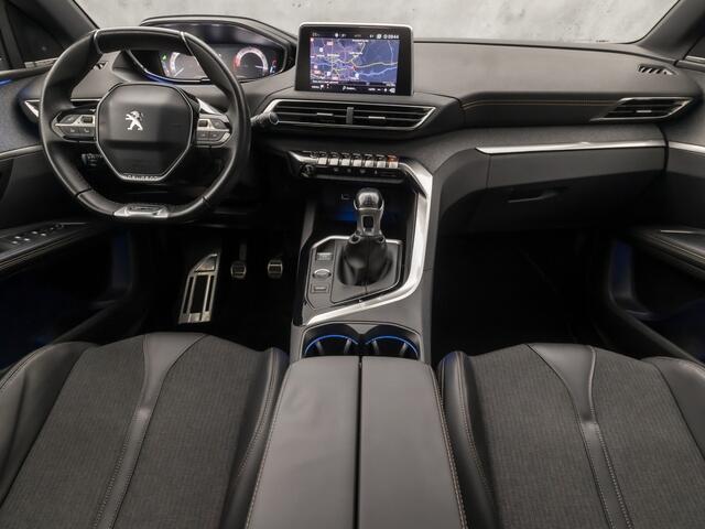 Peugeot 5008 1.2 PureTech GT-Line (PANORAMADAK, APPLE CARPLAY, FOCAL AUDIO, 360 CAMERA, GETINT GLAS, SPORTSTOELEN, KEYLESS, TREKHAAK, NIEUWSTAAT)