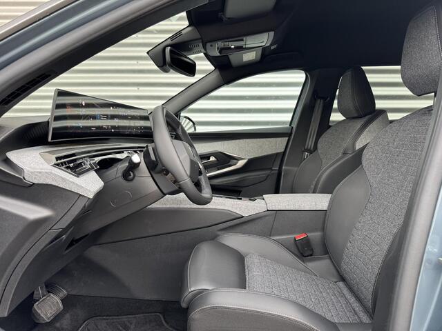 Peugeot 5008 Allure 1.6 HYbrid PHEV 225pk e-DCS7 | PANORAMIC NAVIGATION | 7-PERSOONS | STOEL- EN STUURVERW. | KEYLESS | ISOFIX | ADAPTIVE CRUISE |