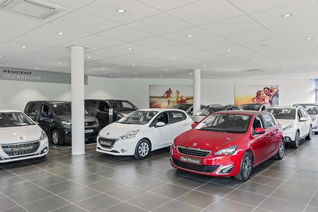 Peugeot 5008 1.2 PureTech Allure Avantage | Dealer onderhouden | Apple Carplay/Android Auto | elektrisch bedienbare achterklep |