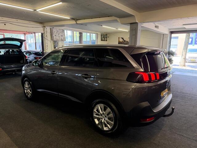 Peugeot 5008 1.2 PT BL. Executive 7persoons*NAVI*2018