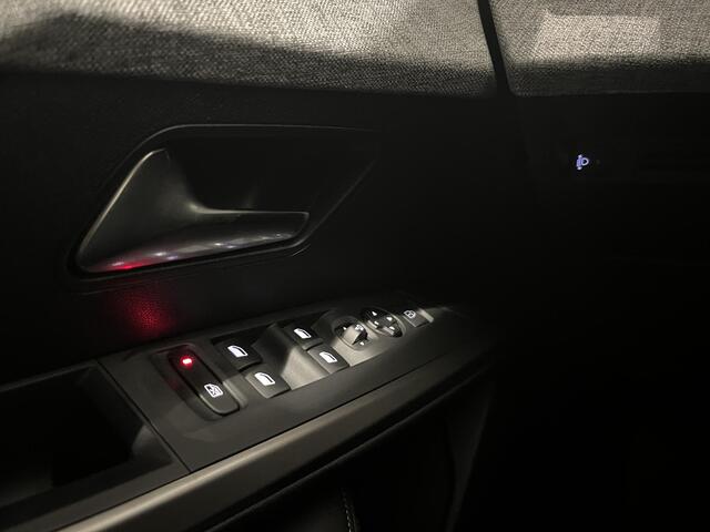 Peugeot 5008 1.2 Hybrid 145 Allure 7p | CAMERA | APPLE CARPLAY/ANDROID AUTO | CLIMATE CONTROL | LMV |