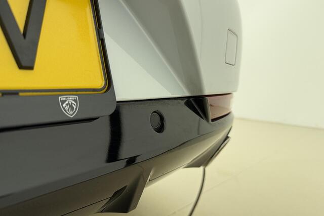 Peugeot 508 1.6 HYbrid 180 e-EAT8 Allure Avantage | NIEUW | Nieuwprijs: ¤ 53.037 | tot 68km elektrisch WLTP | AGR Comfortstoelen | Stoelverwarming | Elektr. achterklep | Achteruitrijcamera | Adaptieve Cruise Control