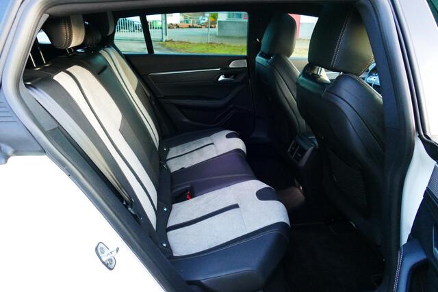 Peugeot 508 SW 1.6 180pk HYbrid GT. Panodak, Half Leer, StoelVerw, Camera, 18"LMV, Haak 1340kg