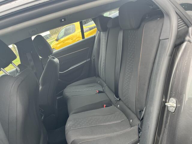 Peugeot 508 SW 1.2 PureTech Active Pack Business Automaat / Trekhaak / Carplay / Cruise /