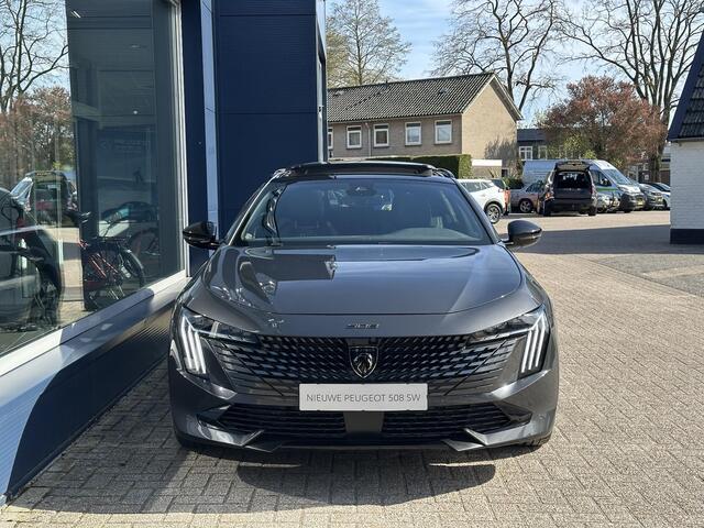 Peugeot 508 SW 1.6 HYbrid 225 PK GT | Facelift Model | Meest Complete Uitvoering | Slechts 8.000 KM | Volledig Lederen Bekleding | Glazen Panorama Schuif-/Kanteldak | Stoelverwarming & Massage | Plug-In Hybride Automaat | Night Vision | 360 Graden Camera | Navigatie 