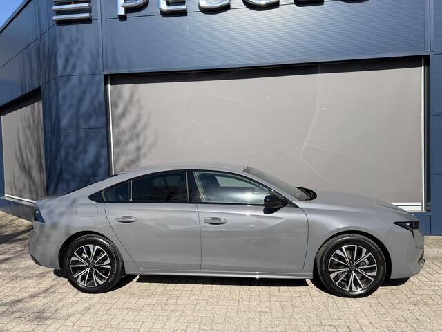 Peugeot 508 1.6 HYbrid 225 PK Allure | Facelift Model | Plug-In Hybride Automaat | Elektrische Kofferklep | 360 Graden Camera | Navigatie | Climate Control | Adaptieve Cruise Control | Keyless Entry | 17" Lichtmetalen Velgen | Comfortstoelen | Full LED Verlichting |