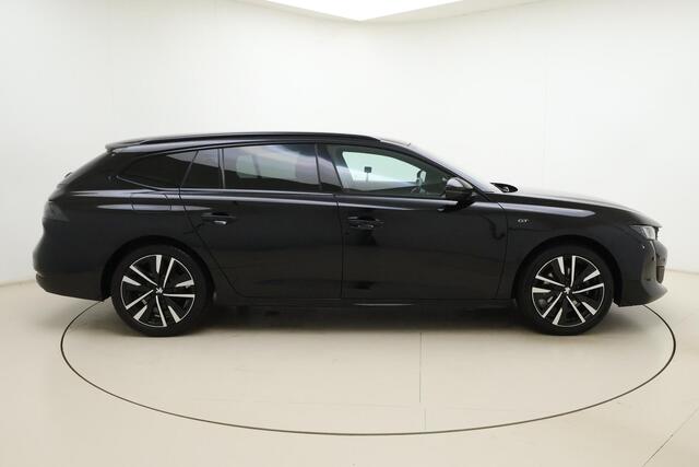 Peugeot 508 SW 1.2 PureTech GT | Achteruitrijcamera | Parkeersensoren | Full-map Navigatie | Climate control | Adaptive Cruise control | Stuurbediening | Inklapbare trekhaak | Parkeersensoren voor/achter | Verwarmde voorstoelen | Dakrails | Keyless entry | Lane-keepi