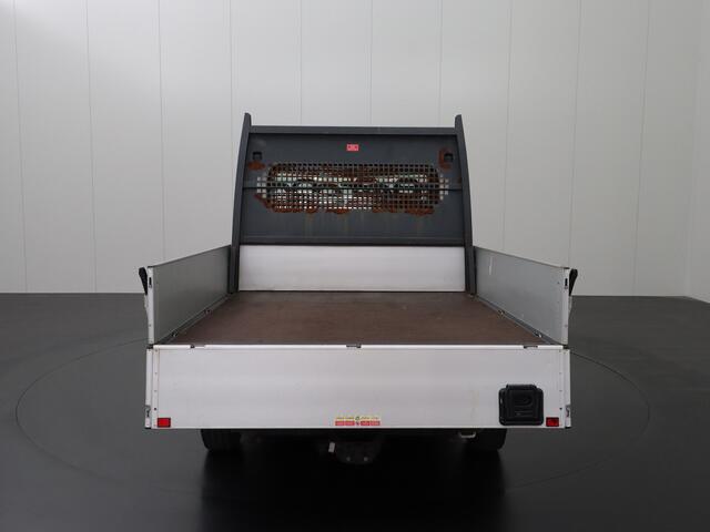 Peugeot BOXER 2.0BlueHDI Dubbele Cabine Open Laadbak | 7-Persoons | Trekhaak | Airco