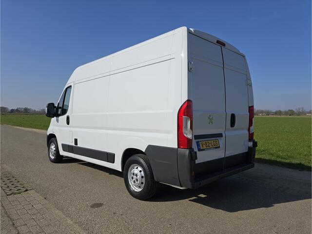 Peugeot BOXER 330 2.0 BlueHDI L2 H2 Pro - 110 Pk - Euro 6 - Koel / Vries - Airco - Cruise Control