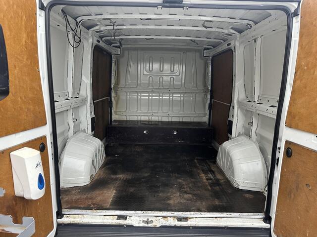Peugeot BOXER 330 2.0 BlueHDI L1H1*A/C*CRUISE*NAVI*HAAK*TEL*CAM*