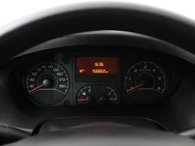 Peugeot BOXER 2.0 BlueHDI 130PK Premium | 2xSchuifdeur | Navigatie | Airco | Trekhaak | Betimmering