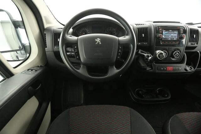 Peugeot BOXER 335 2.0 BlueHDI L2H2 164PK Airco Camera Cruise Trekhaak Navigatie PDC 3 Persoons LED Imperiaal