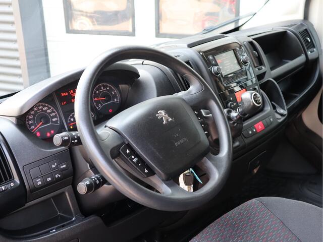 Peugeot BOXER 330 2.2 BlueHDi 141pk Euro 6 L2H2 - Imperiaal - Trekhaak - NAP