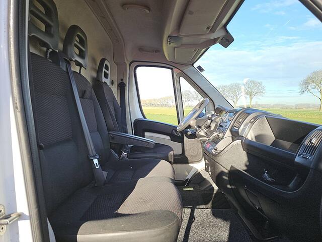 Peugeot BOXER 333 2.2 HDI L2H2 Airco Imperiaal-Trap Trekhaak Camera!