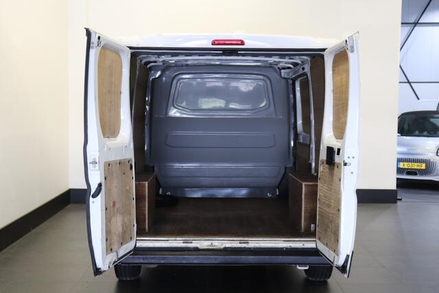 Peugeot BOXER 2.0 BlueHDI EURO 6 - Airco - Cruise - Radio - ¤9.950,- Excl.